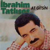 کاور آهنگ آکدنیز آکشاملاری، شاهکار جاودان ابراهیم تاتلیس با طراحی گرم و دریایی متناسب با فضای شب‌های مدیترانه